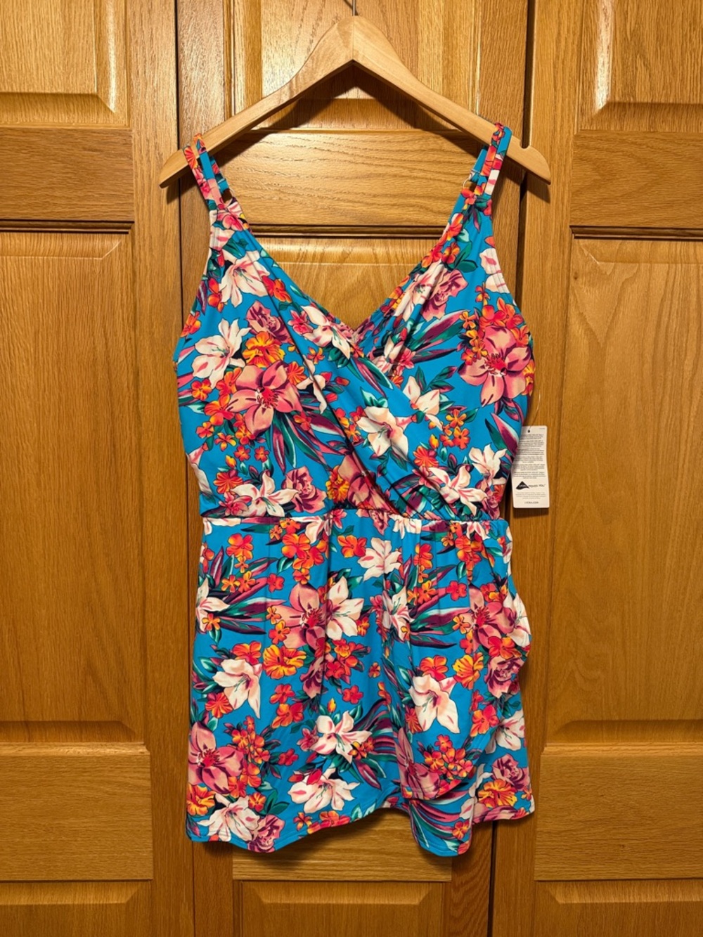 Lands' End one piece swimsuit floral 1X 16-18 skirted